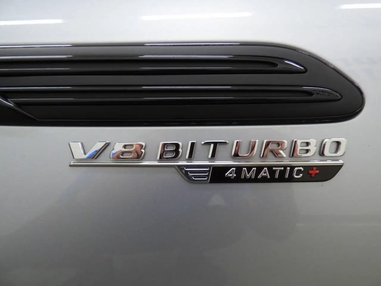 Mercedes-Benz SL снимка Mercedes-Benz SL