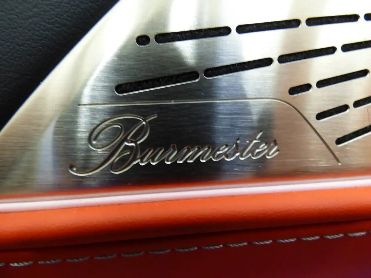 Mercedes-Benz SL снимка Mercedes-Benz SL