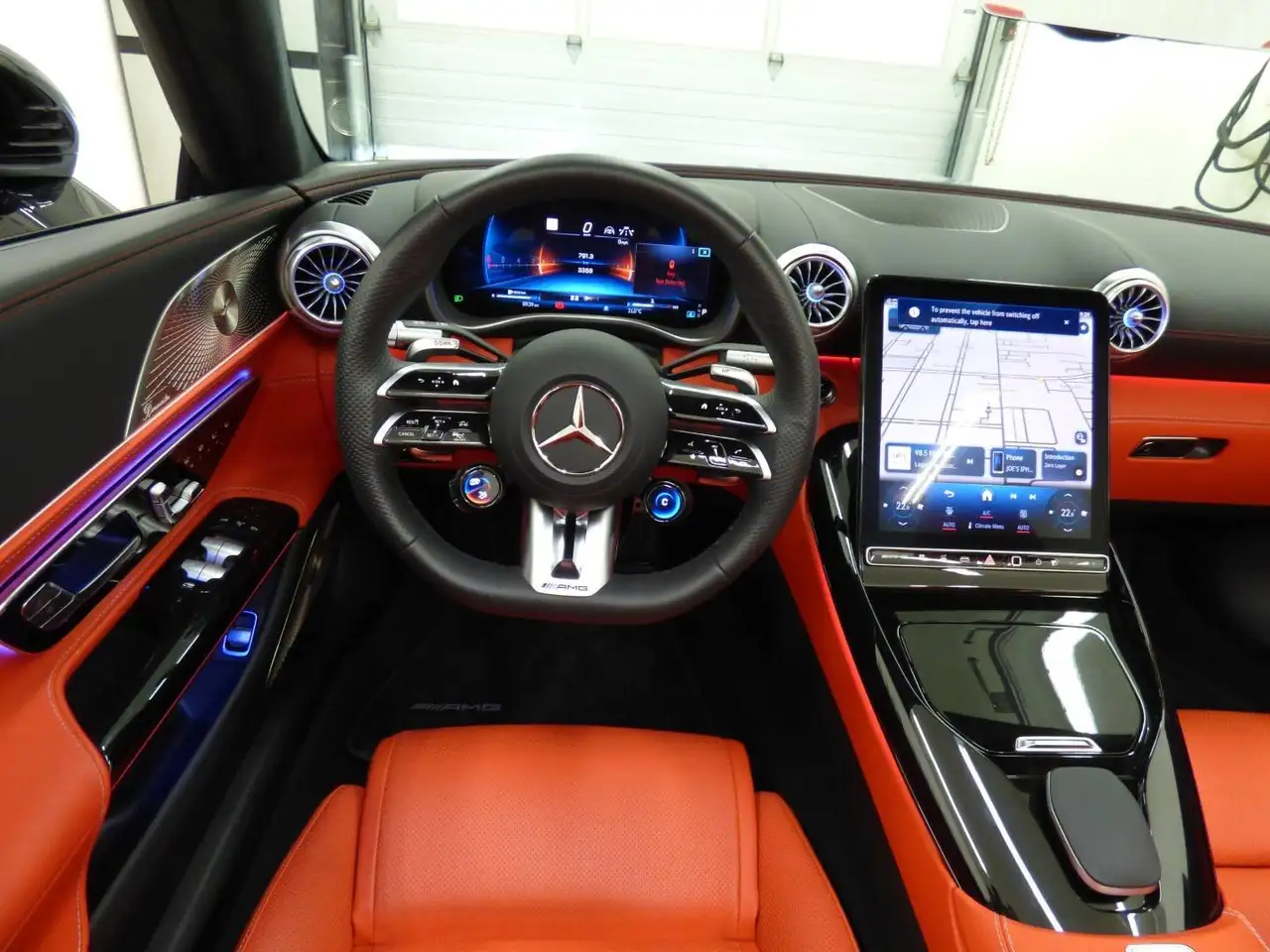 Mercedes-Benz SL снимка Mercedes-Benz SL