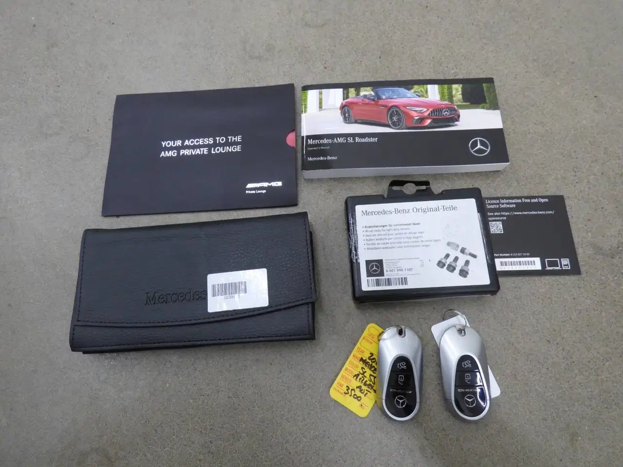 Mercedes-Benz SL снимка Mercedes-Benz SL