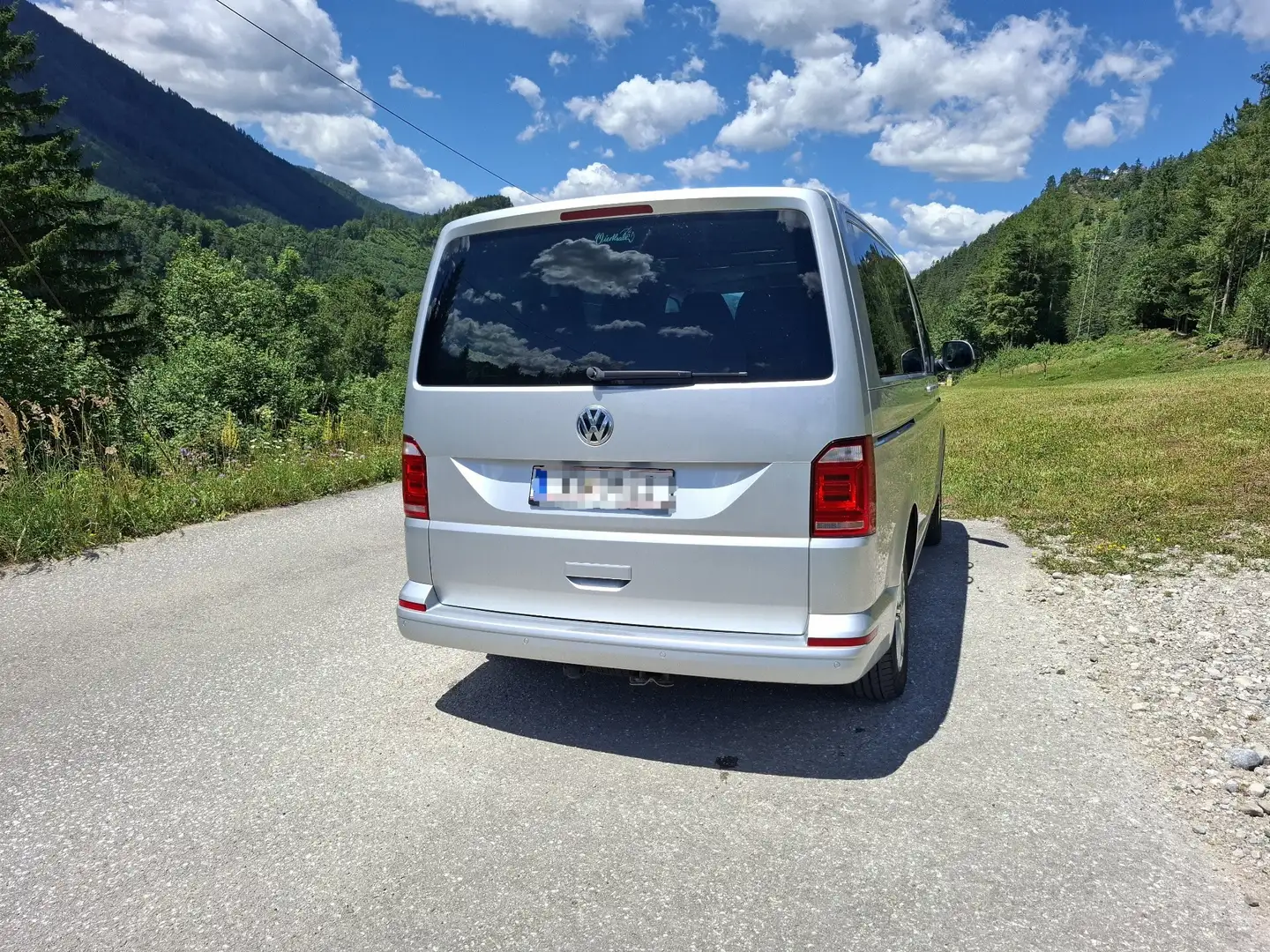 Volkswagen T6 Multivan Trendline 2,0 TDI 4Motion BMT Silber - 2