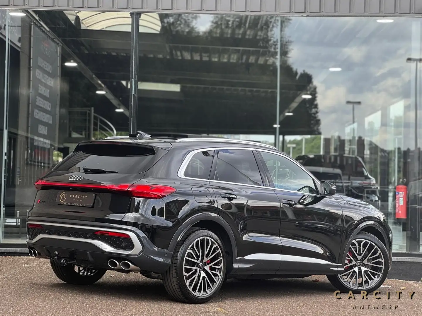 Audi SQ5 TFSI quattro S tronic 2025 | MASSAGE | B&O | HUD | Zwart - 2