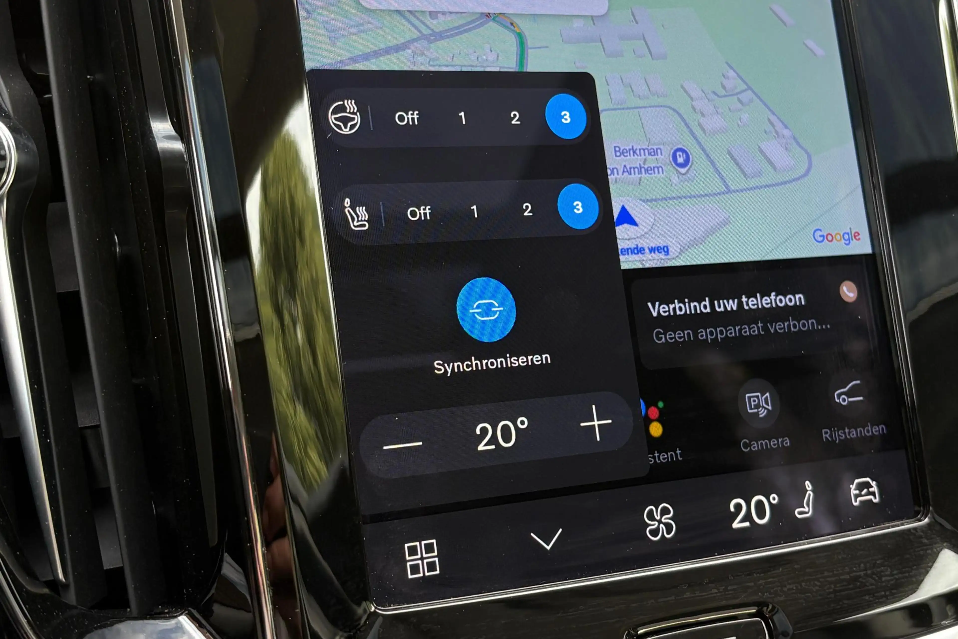 Volvo S60 Recharge T6 AWD Ultimate Dark | Panoramisch schuif — photo 15