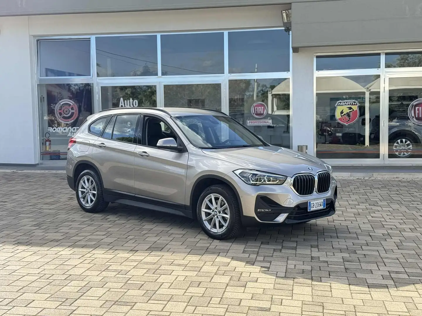 BMW X1 X1 F48 2019 xdrive18d Business Advantage auto Bronze - 1