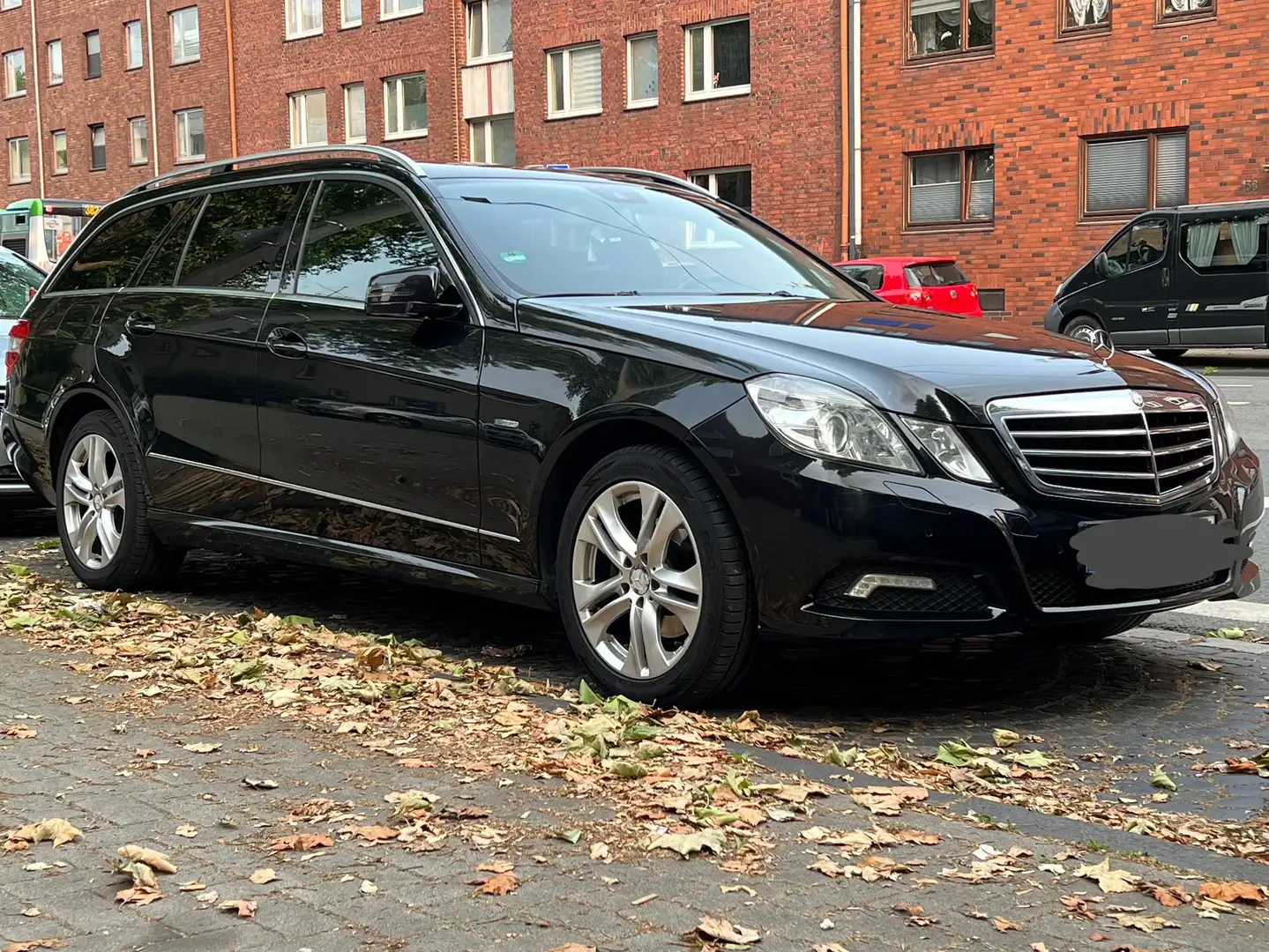 Mercedes-Benz E 220 T CDI DPF BlueEFFICIENCY Automatik Avantgarde - 1