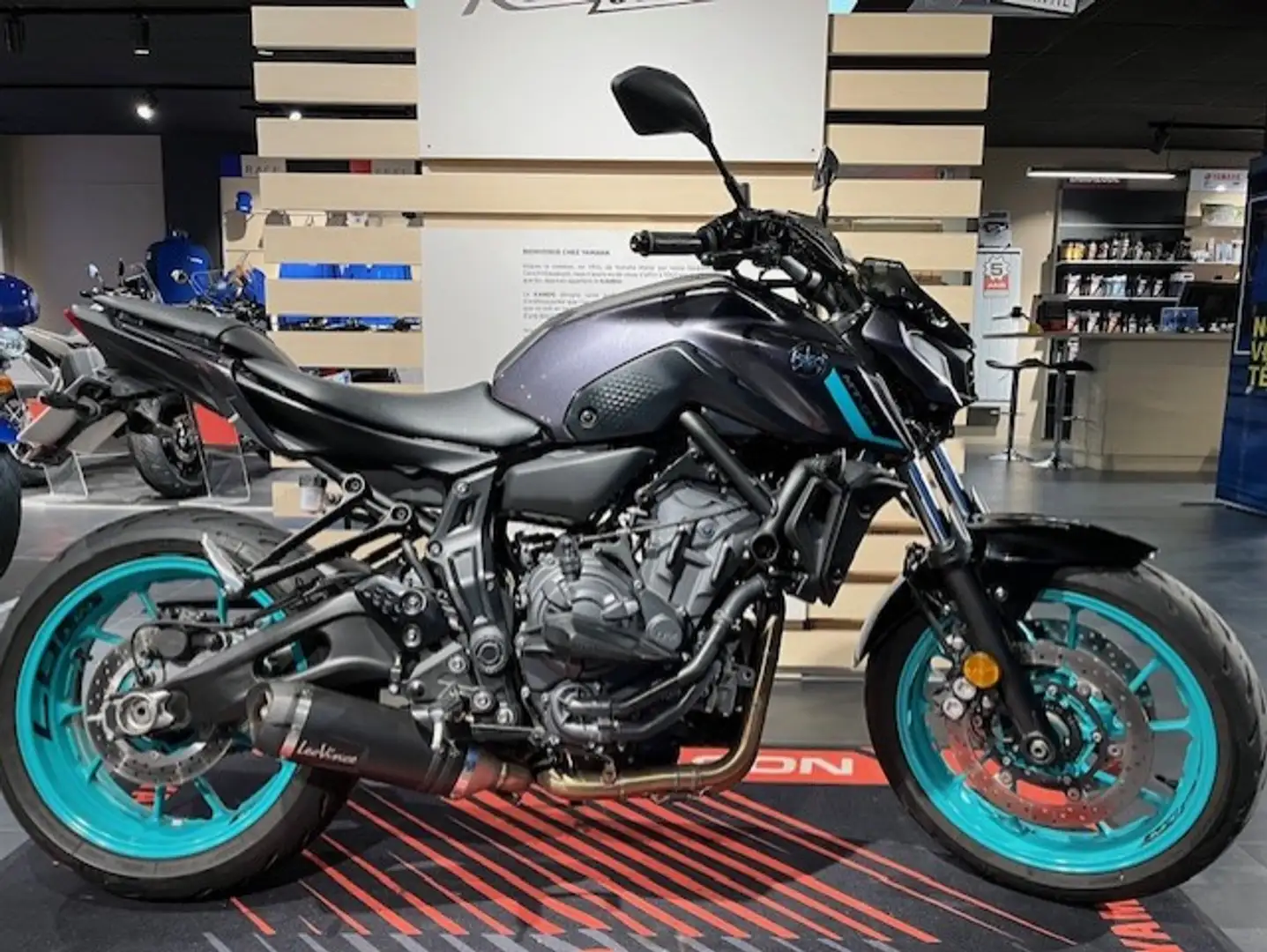 Yamaha MT-07 - 2