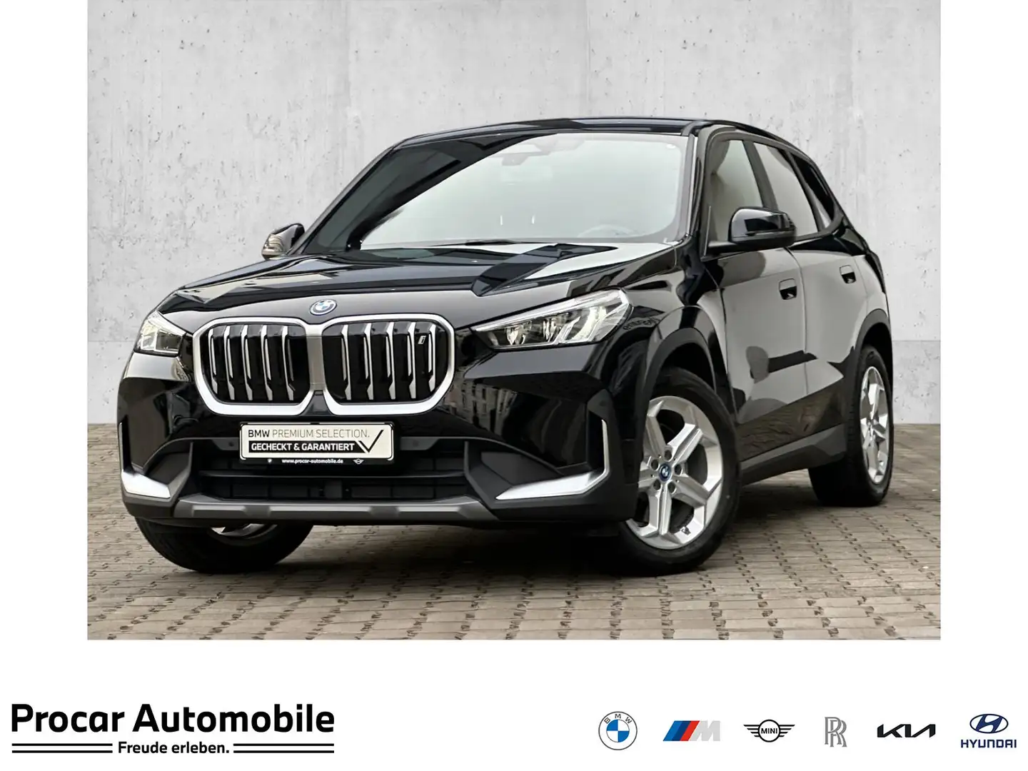 BMW iX1 xDrive30 Navi LED DA PA RFK Standh. DAB Shz Schwarz - 1