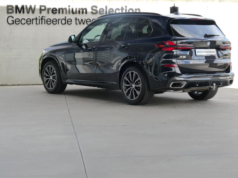 BMW X5 Understated spec. Fully loaded where it matters. — photo 5