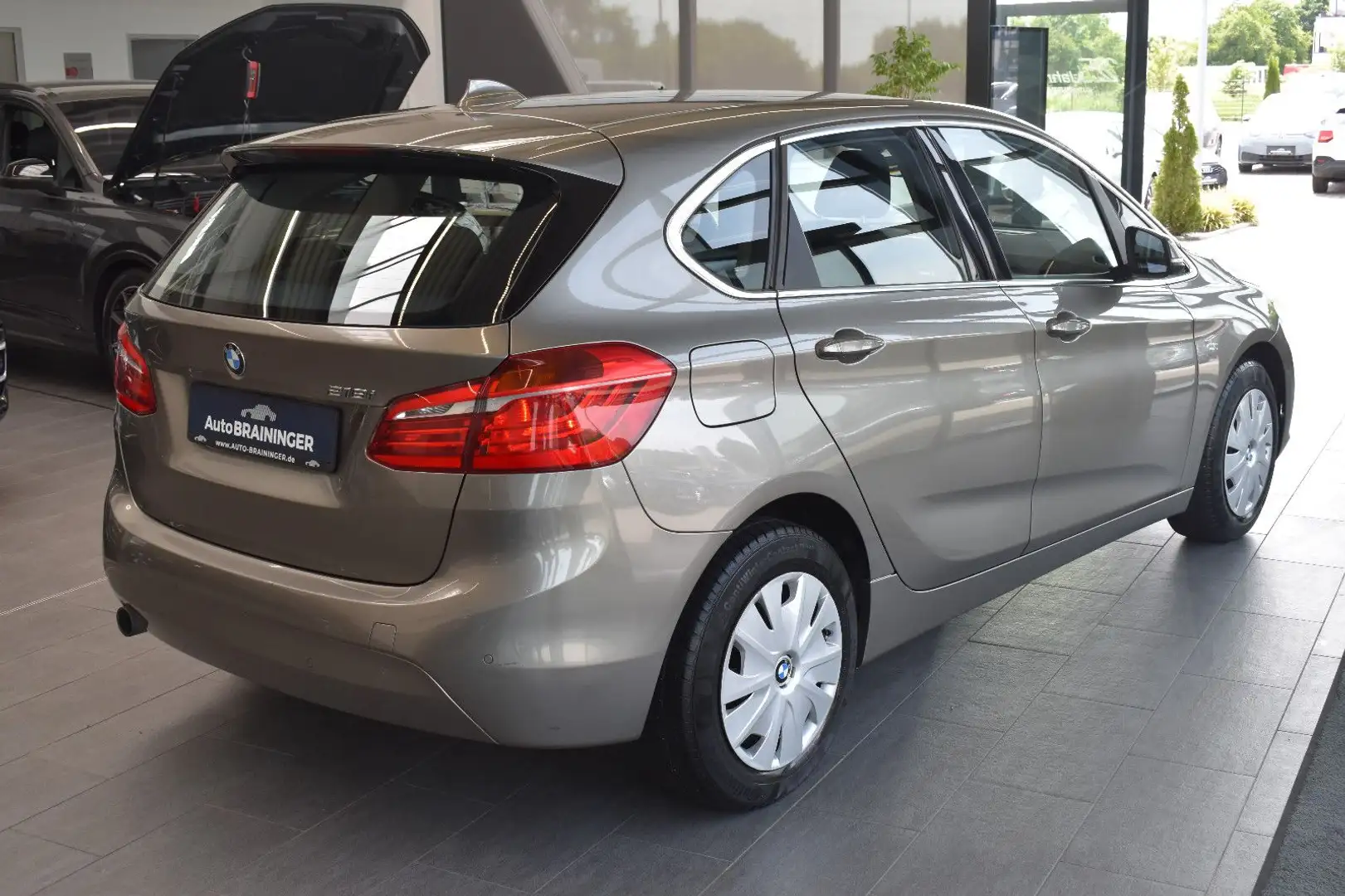 BMW 218 i  Active Tourer Steptronic Tempomat~SitzHzg. Silber - 2