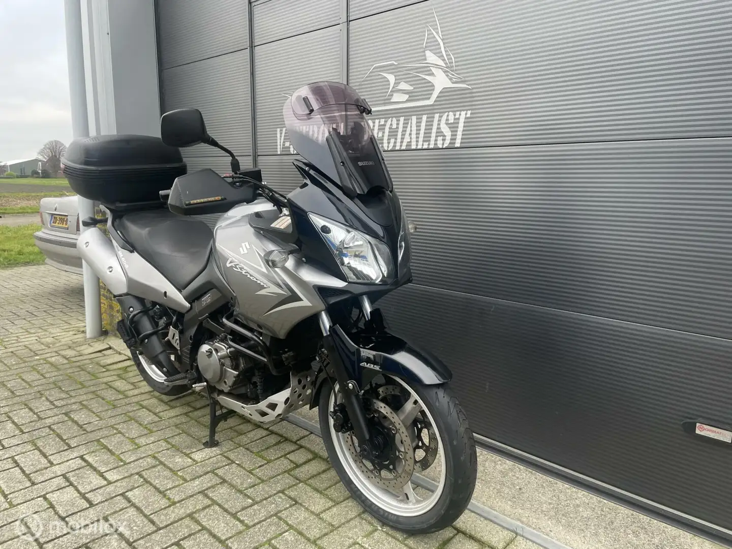 Suzuki V-Strom 650 DL T Grey - 2