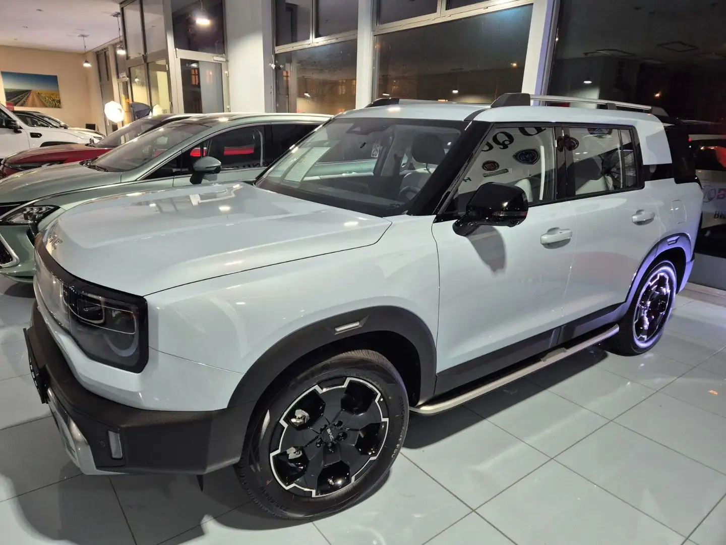 BAIC BJ30 4WD HEV Automatik Gris - 1