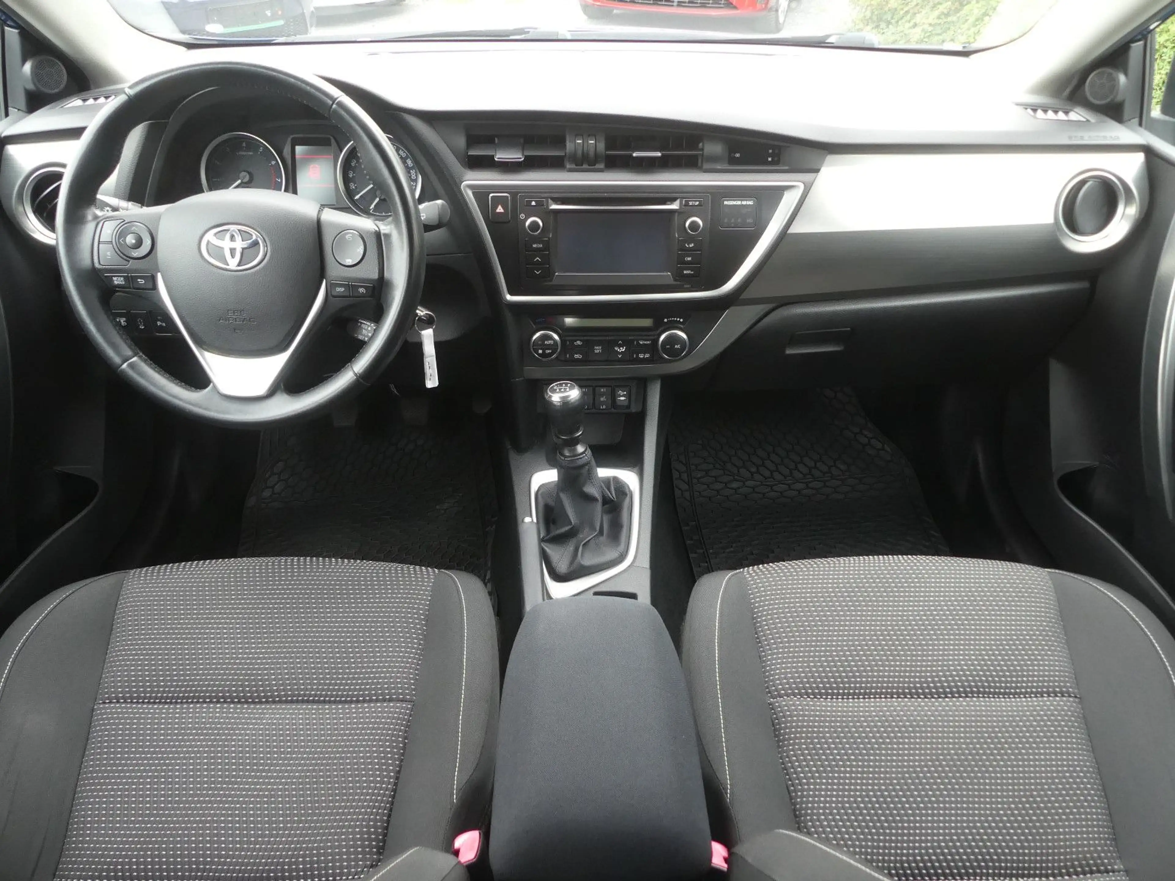 Toyota Auris Life+*Klima*SH-gepfl*Nr.59 — photo 12