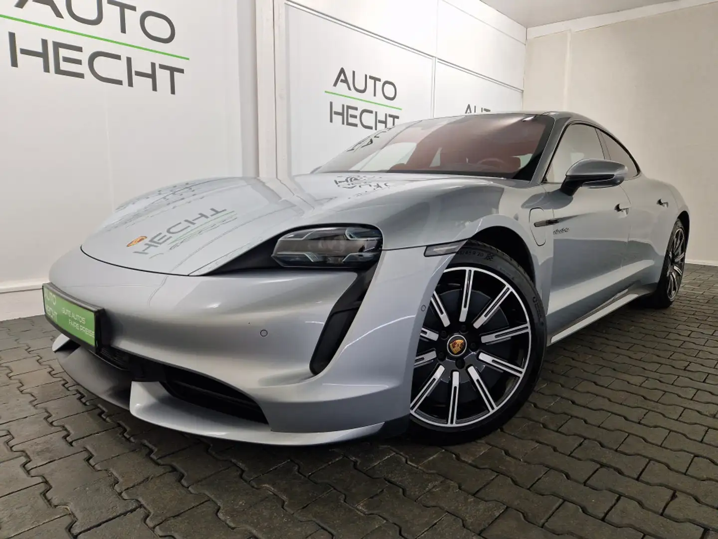 Porsche Taycan Turbo LED Matrix, Head-Up, InnoDive, 360° Argintiu - 1