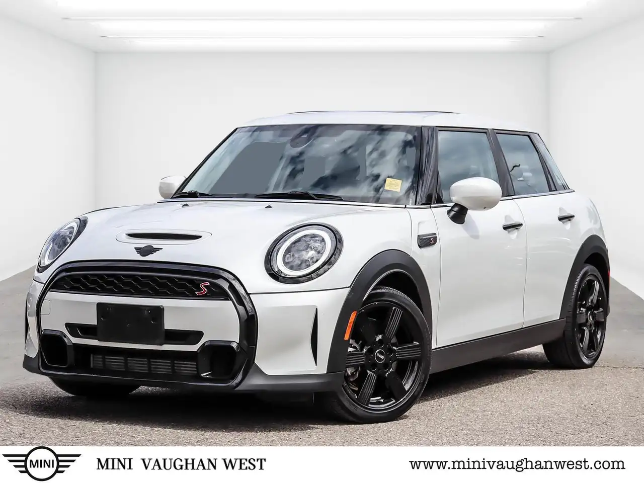 2024 MINI 5 Door