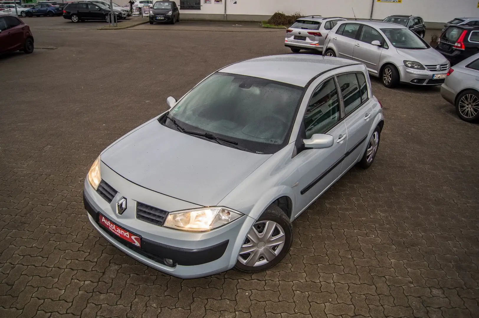 Renault Megane Confort Dynamique 2.0 16V+Automat+NR2 Grau - 1