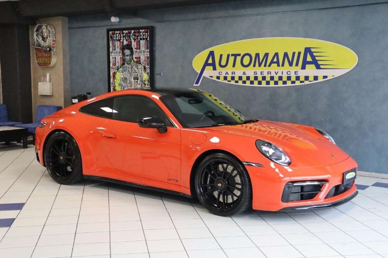 Porsche 911 992 Carrera 4 GTS Orange Lava