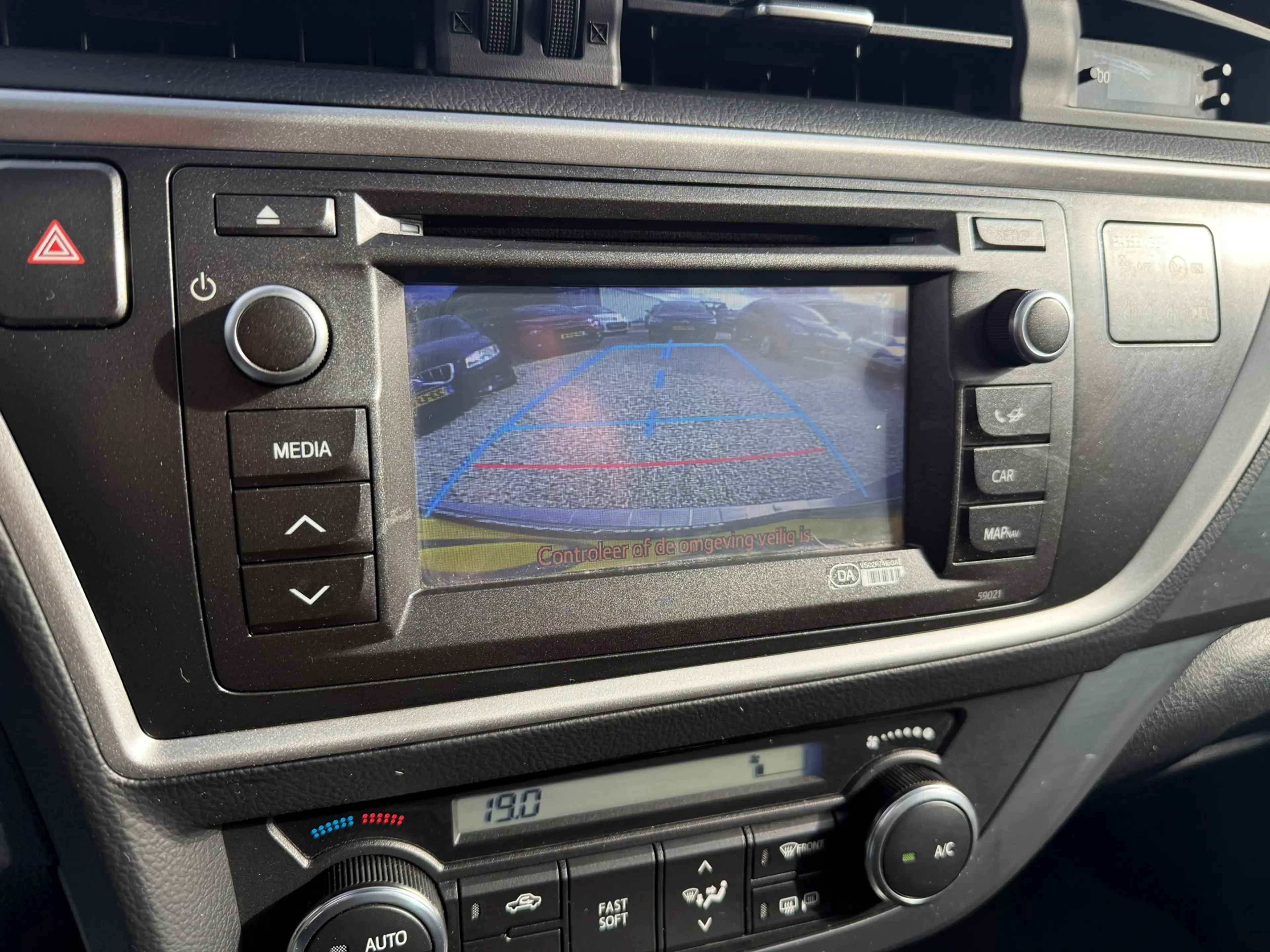 Toyota Auris Touring Sports 1.8 Hybrid Lease+ Pano | Camera | N — photo 15