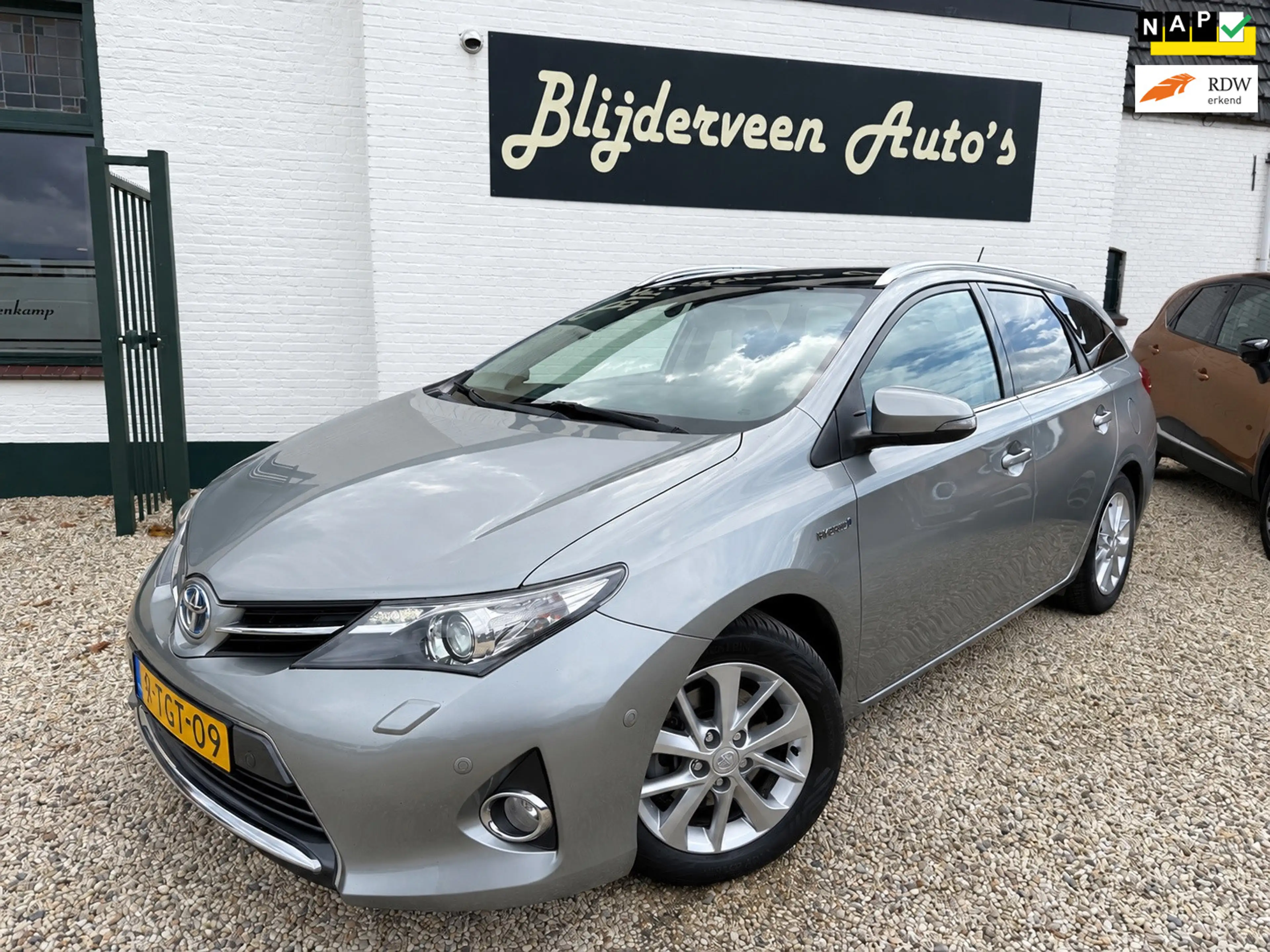 Toyota Auris Touring Sports 1.8 Hybrid Lease+ Pano | Camera | N