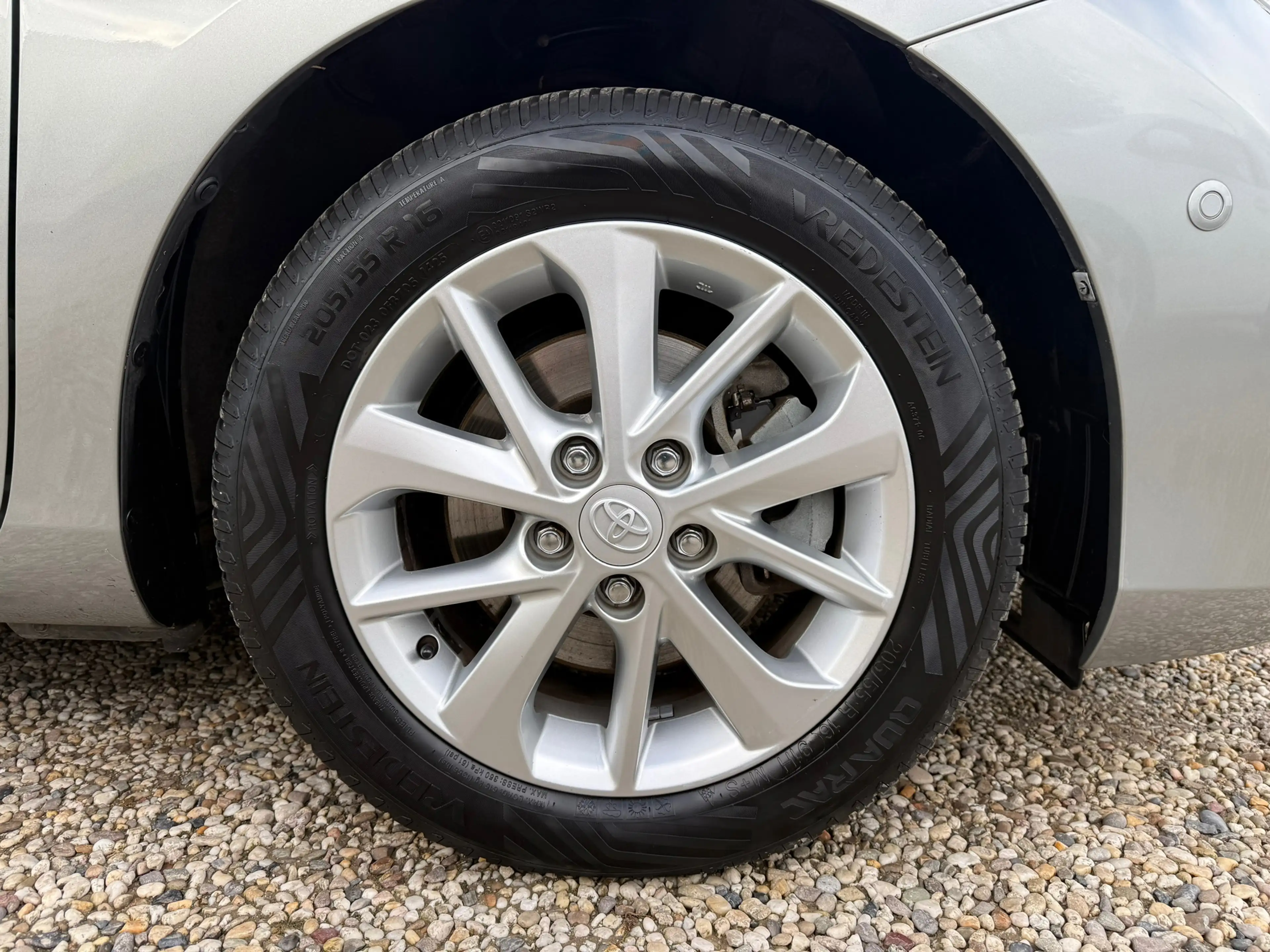 Toyota Auris Touring Sports 1.8 Hybrid Lease+ Pano | Camera | N — photo 10