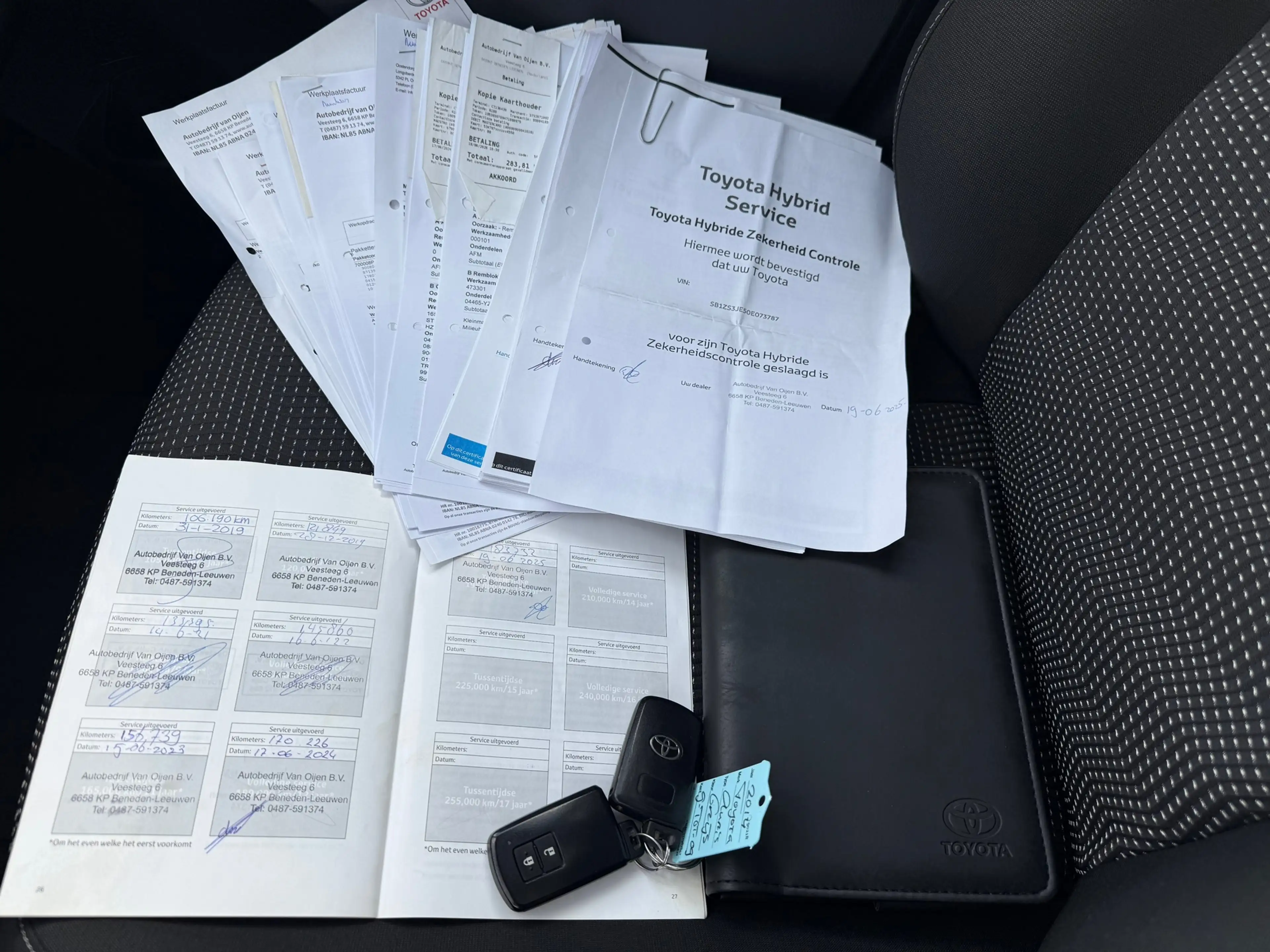 Toyota Auris Touring Sports 1.8 Hybrid Lease+ Pano | Camera | N — photo 22