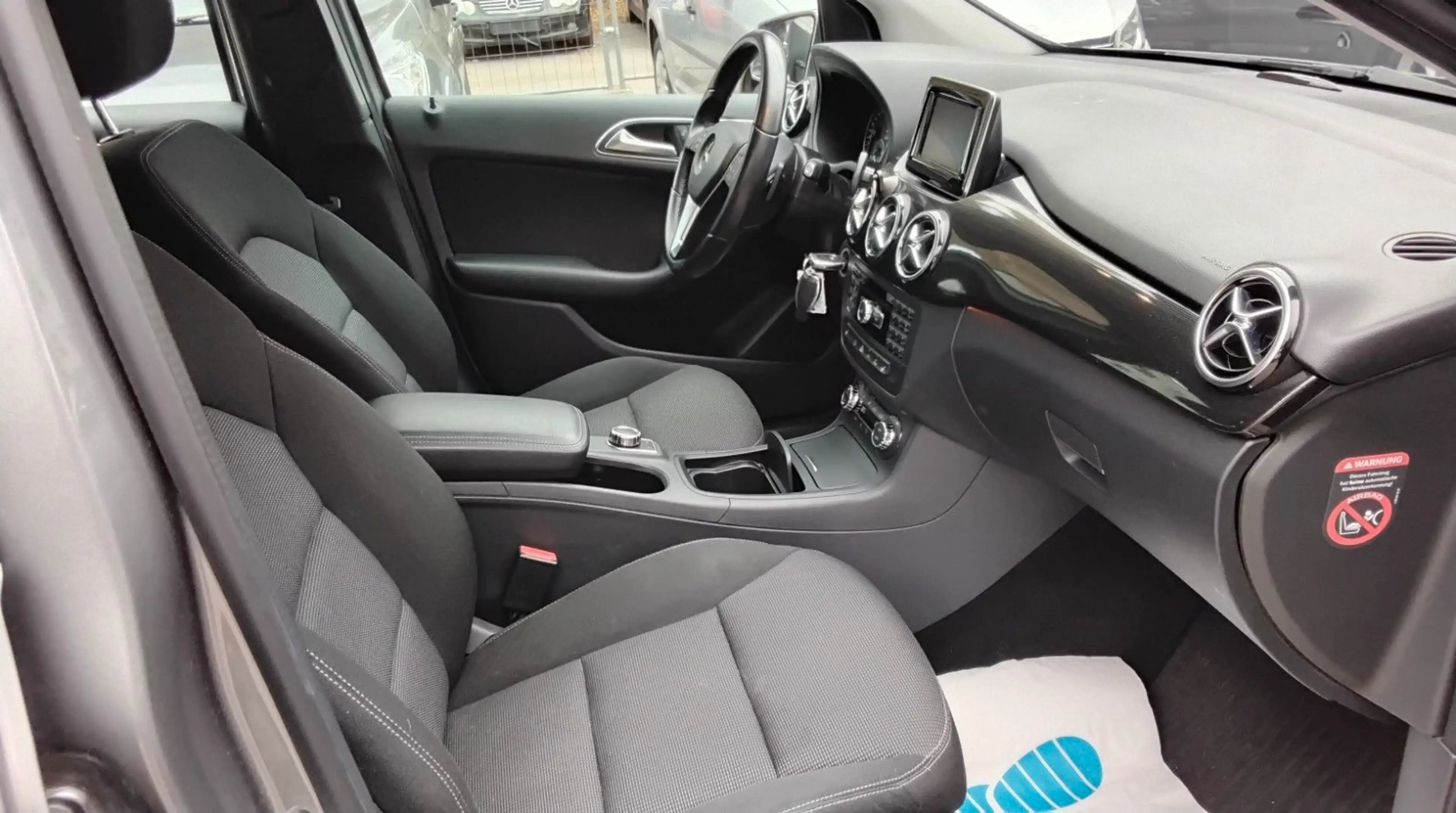 Mercedes-Benz B 200 B B 200  Automatikgetriebe — photo 10