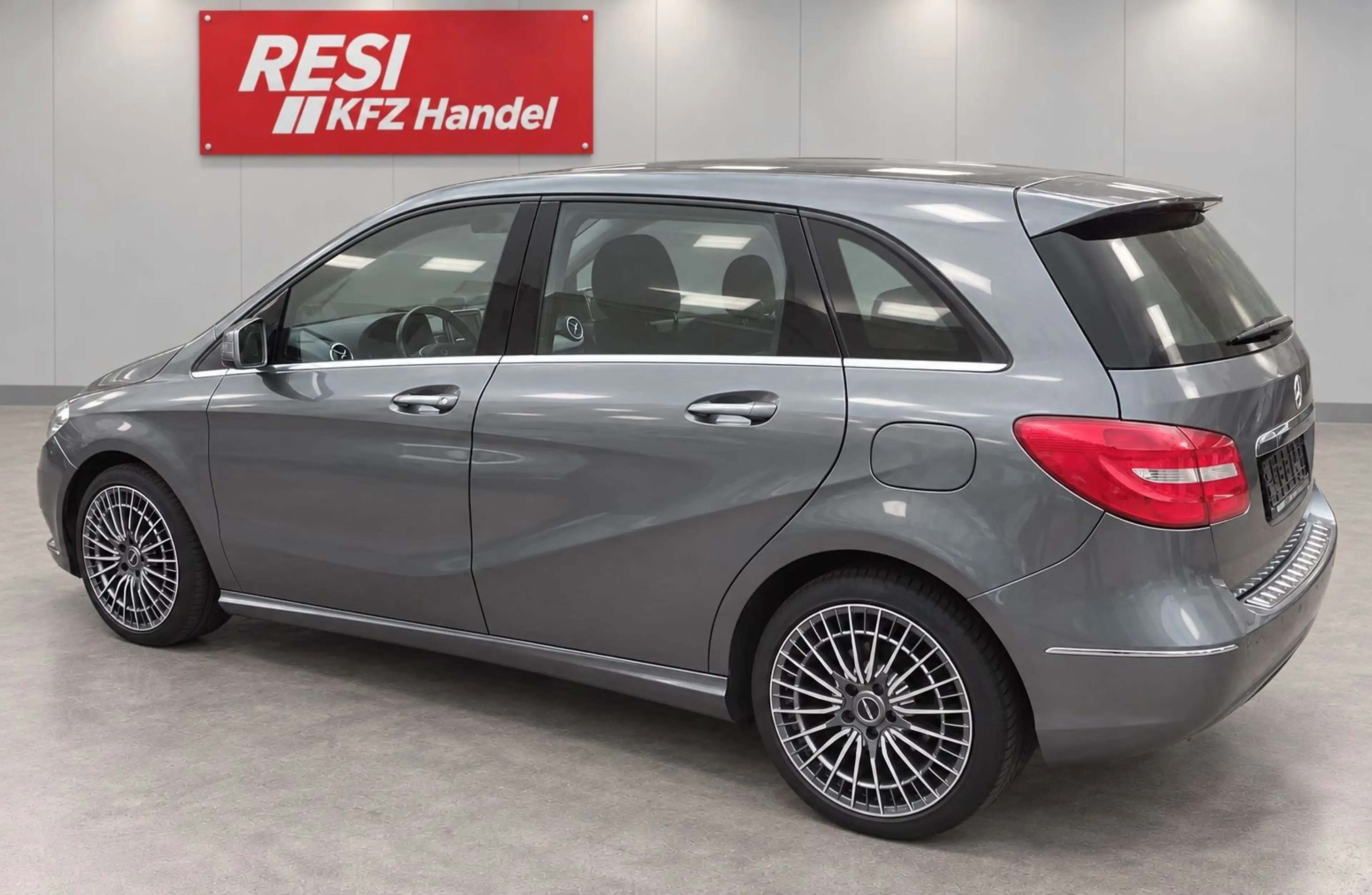 Mercedes-Benz B 200 B B 200  Automatikgetriebe — photo 6