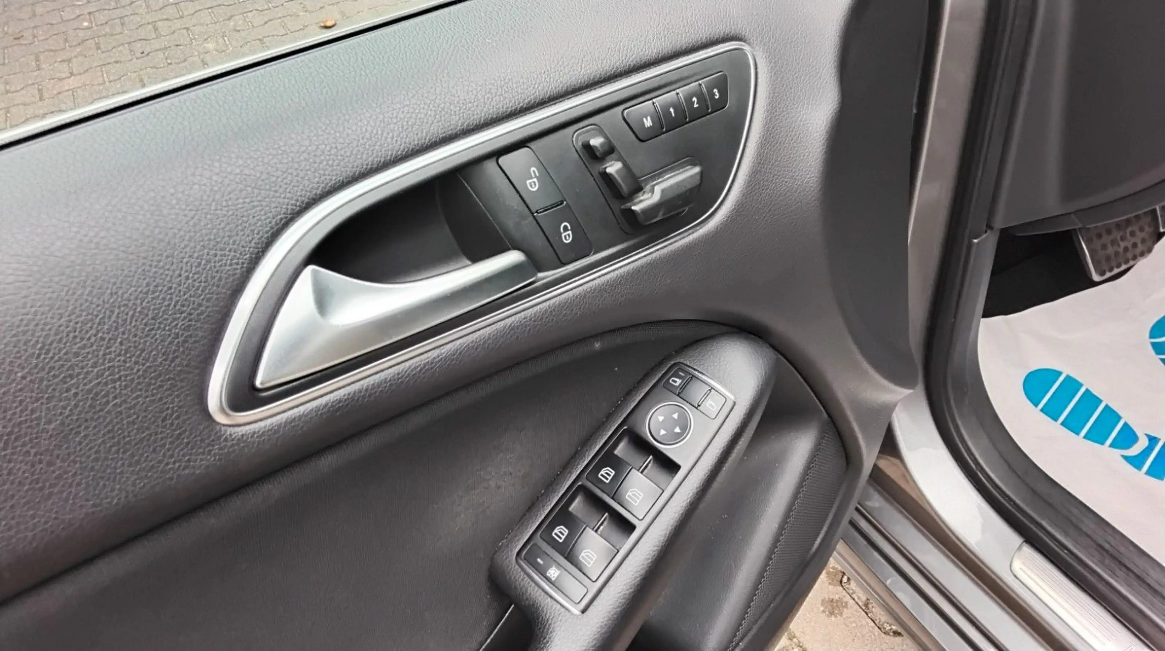 Mercedes-Benz B 200 B B 200  Automatikgetriebe — photo 13