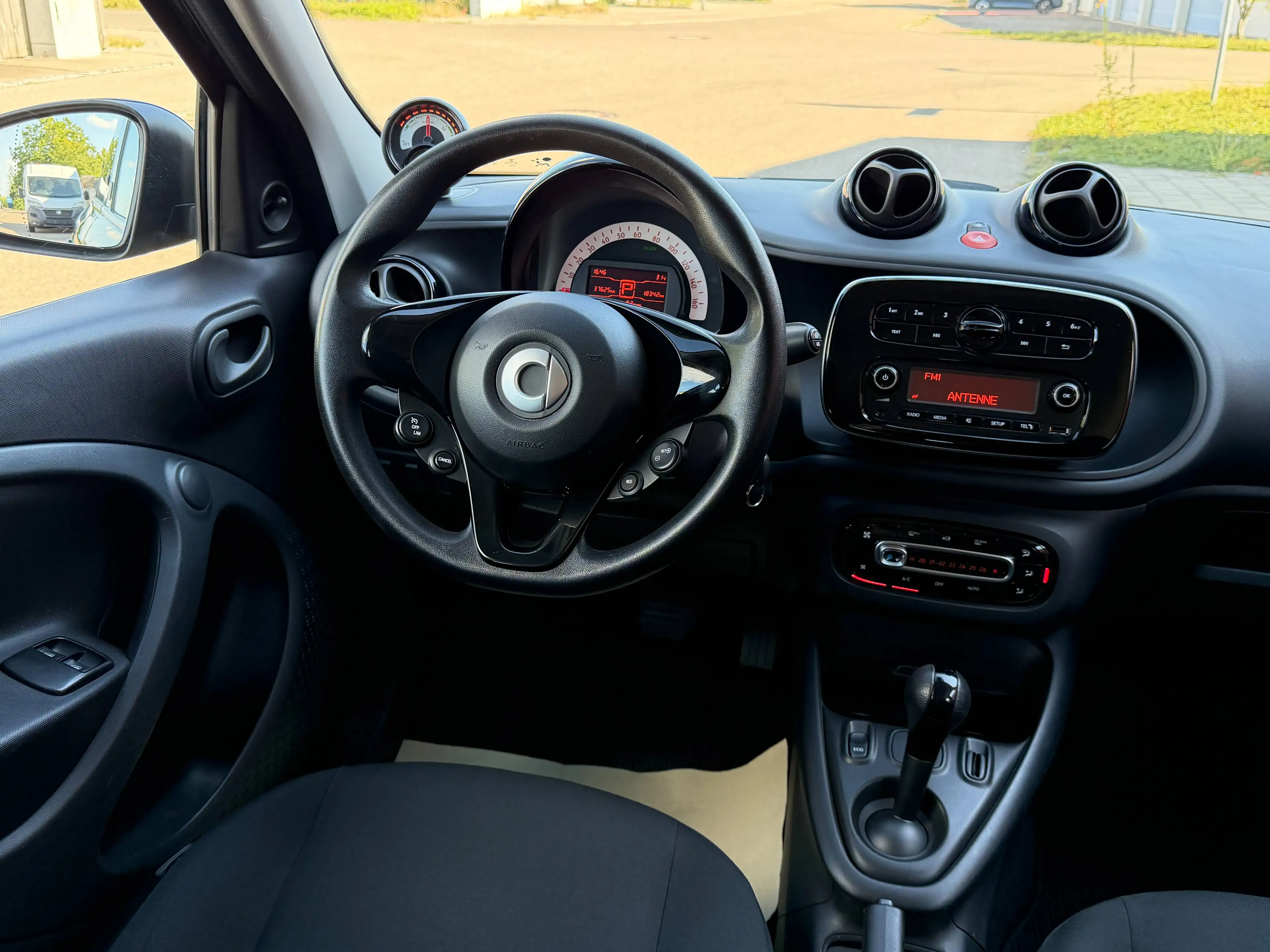 smart forFour EQ Schnelllade* Klima*SHZ*LED*Tempomat — photo 12