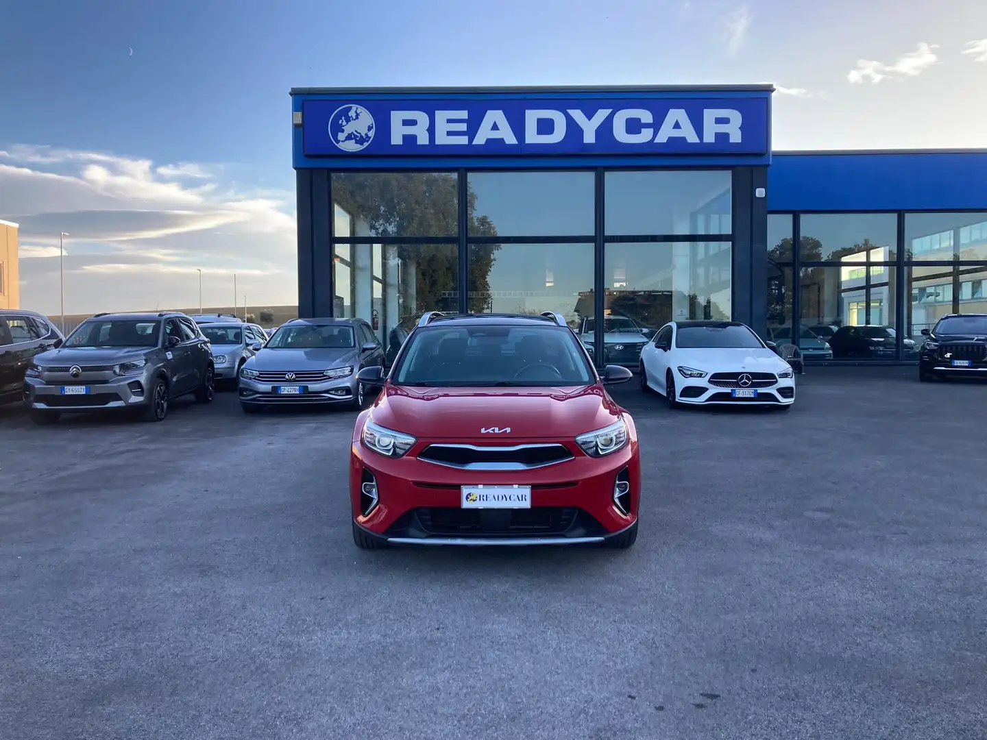 Kia Stonic 1.2 dpi Style s/Design Pack 84cv Rosso - 1