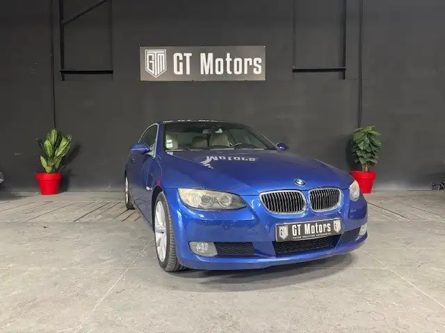 BMW 325 (E93) 325D 197CH LUXE