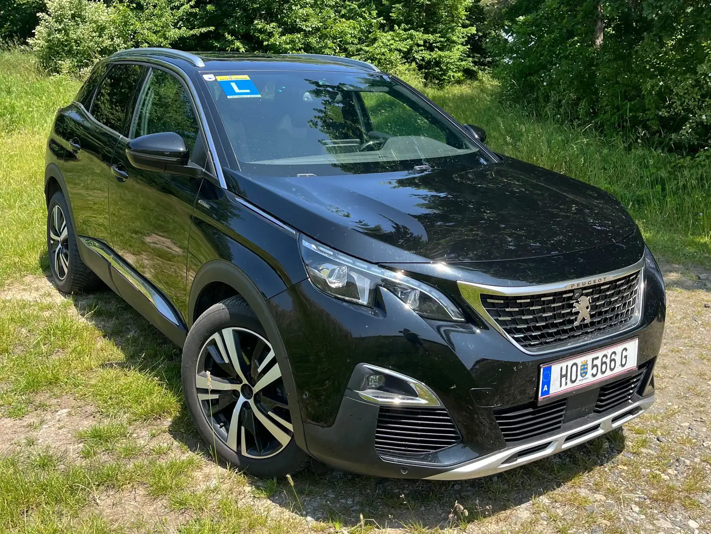 Peugeot 3008 3008 1,5 BlueHDi 130 S Schwarz - 2