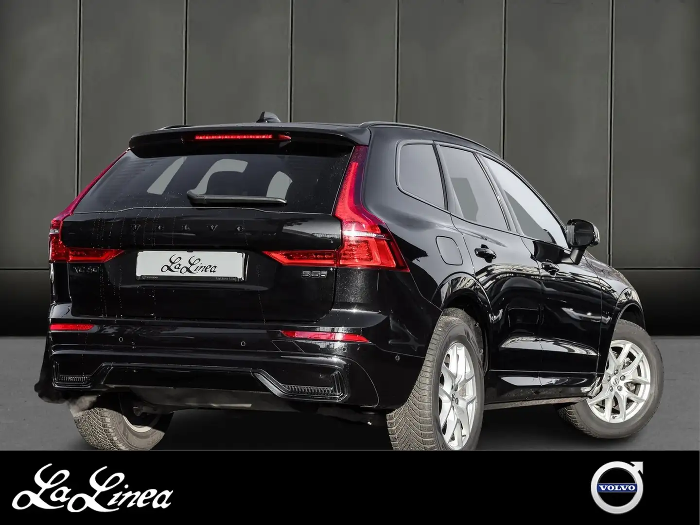 Volvo XC60 B5 AWD Ultra Black Edition NP: 71.250,- //PANO/... Schwarz - 2