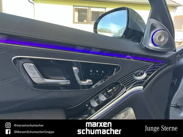 Mercedes-Benz S-Class view 11