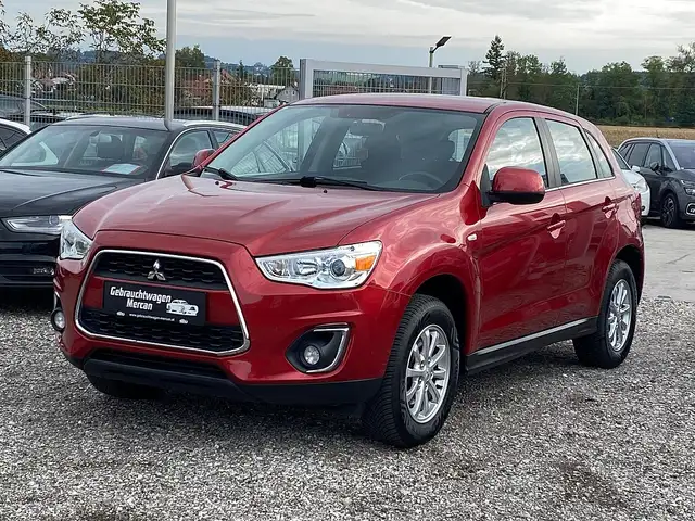 Mitsubishi ASX 1,6 Invite *WENIG KM*