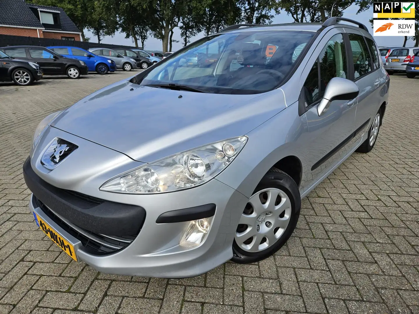 Peugeot 308 SW 1.6 VTi Blue Lease 2010. Climate/Cruise/Navigat Grau - 1