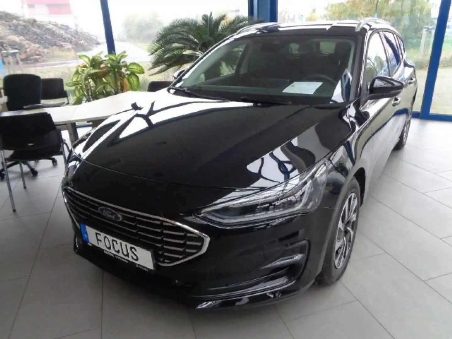 Ford Focus Turnier Titanium X,Matrix-LED.Navi.Winter Schwarz - 1