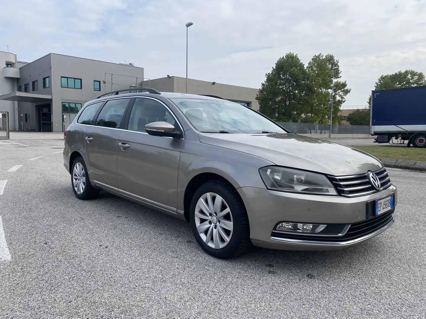 Volkswagen Passat Variant Passat VII 2011 Variant 1.4 tsi  ecofuel 150cv dsg Bronzo - 2
