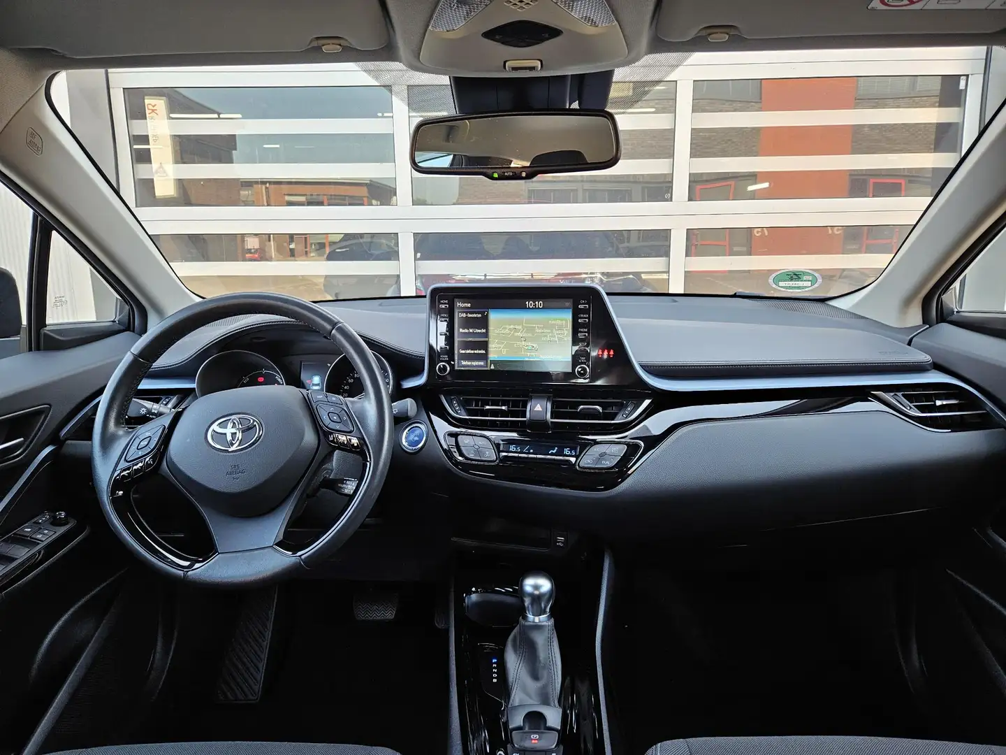 Toyota C-HR 1.8 Hybrid Dynamic 51.000 km, org NL en 1e eigenaa Gris - 2