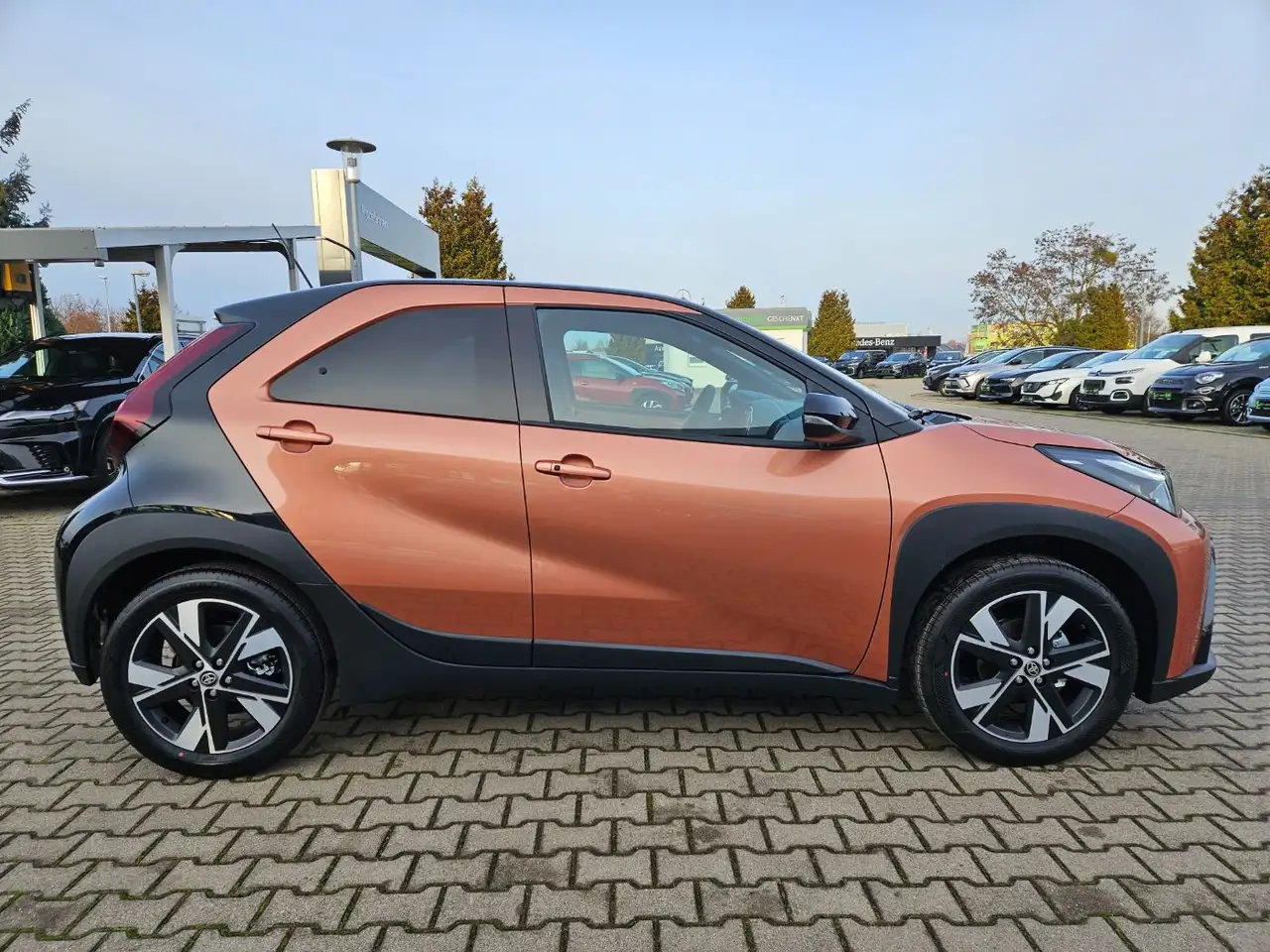 Toyota Aygo X Hybrid 1.5 Teamplayer ACC+LED+Navi+SHZ+PDC 11