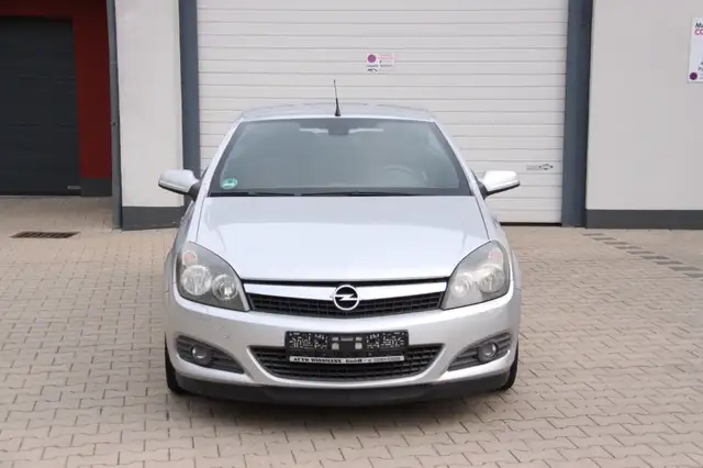 Opel Astra H Twin Top Edition