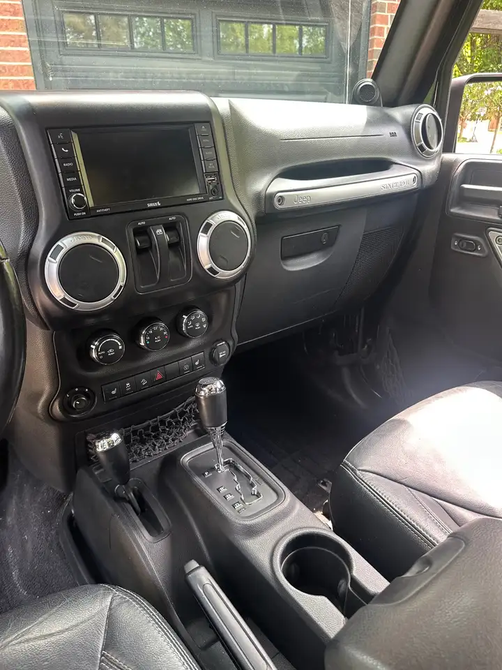 Jeep Wrangler снимка Jeep Wrangler