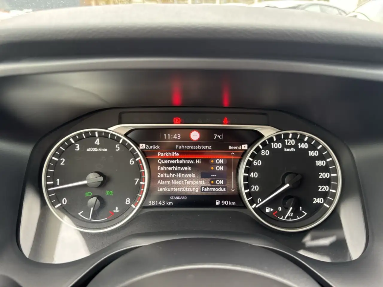 Nissan Qashqai Visia 1.3 DIG-T ACC PDC Totwinkel LED 15