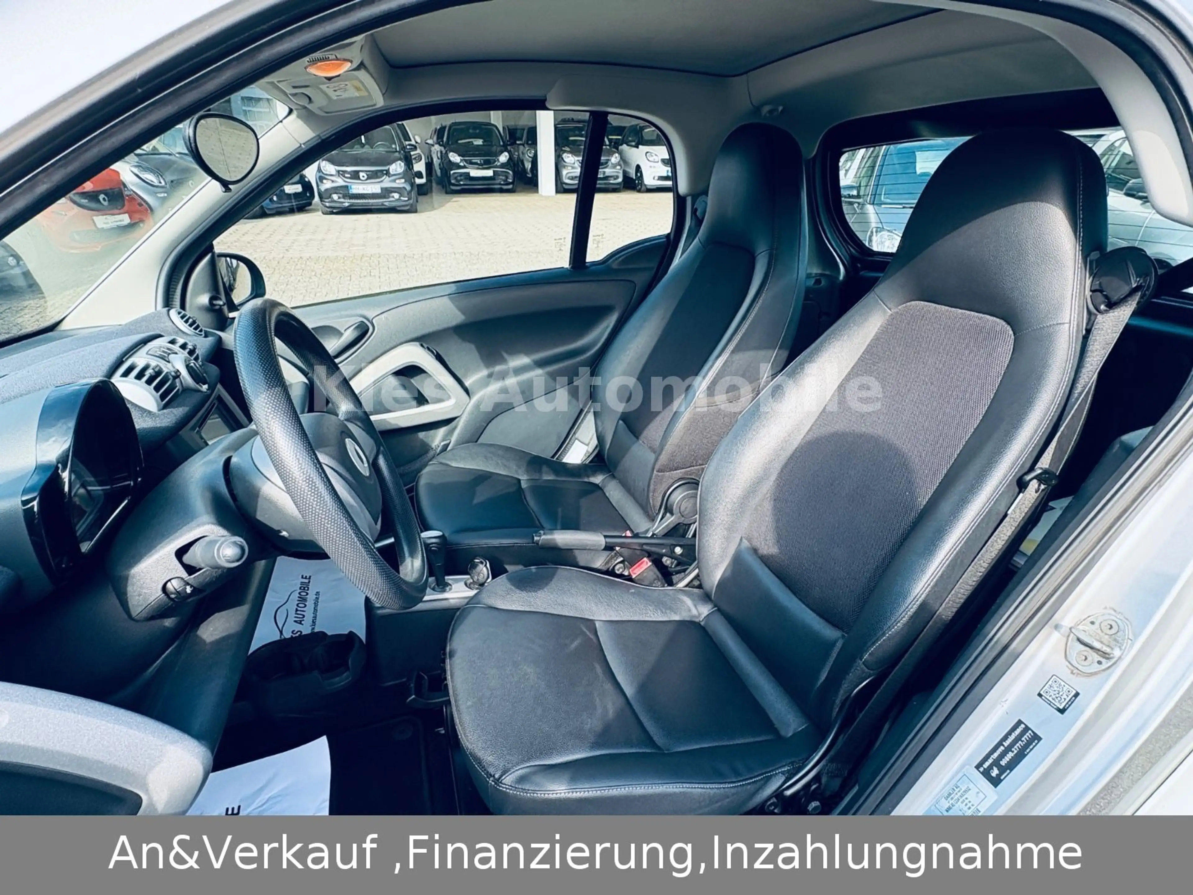 smart forTwo Passion AUTOM/SERVO/LEDER/SITZH/NAVI/2HAN — photo 12