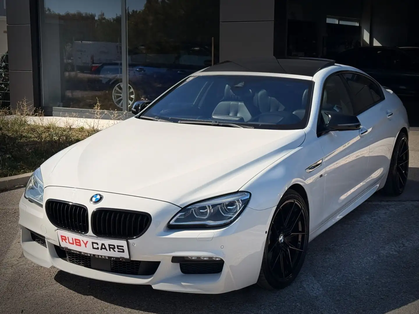 BMW 640 6er Gran Coupe- 640 d xDrive M Sport Edition Weiß - 2