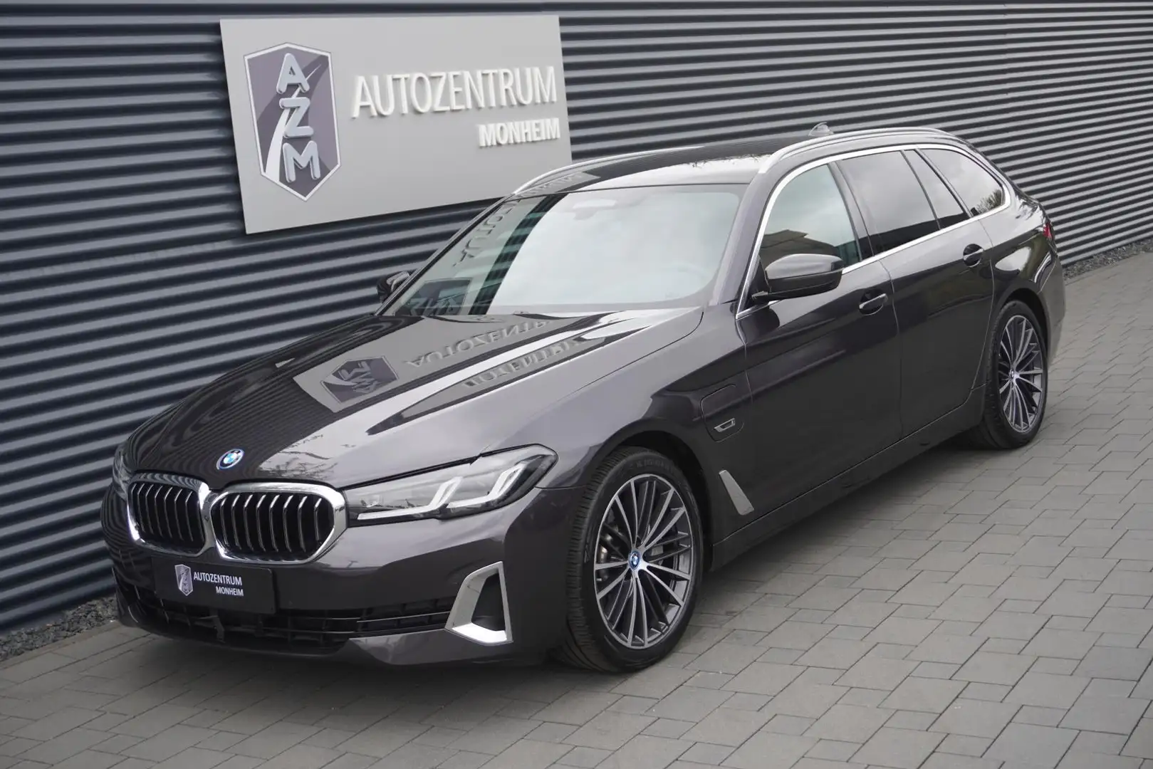 BMW 530 E xDrive HYBRID|LUXURY-LINE|LED|360°|SHADOW| Grau - 2