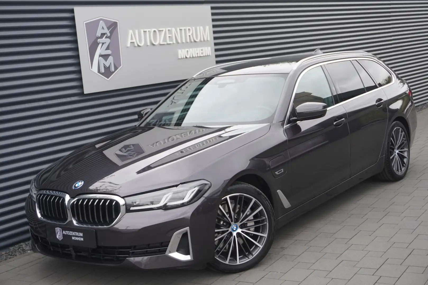 BMW 530 E xDrive HYBRID|LUXURY-LINE|LED|360°|SHADOW| Grau - 1