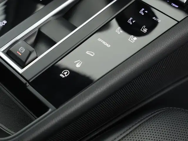 Porsche Macan view 15