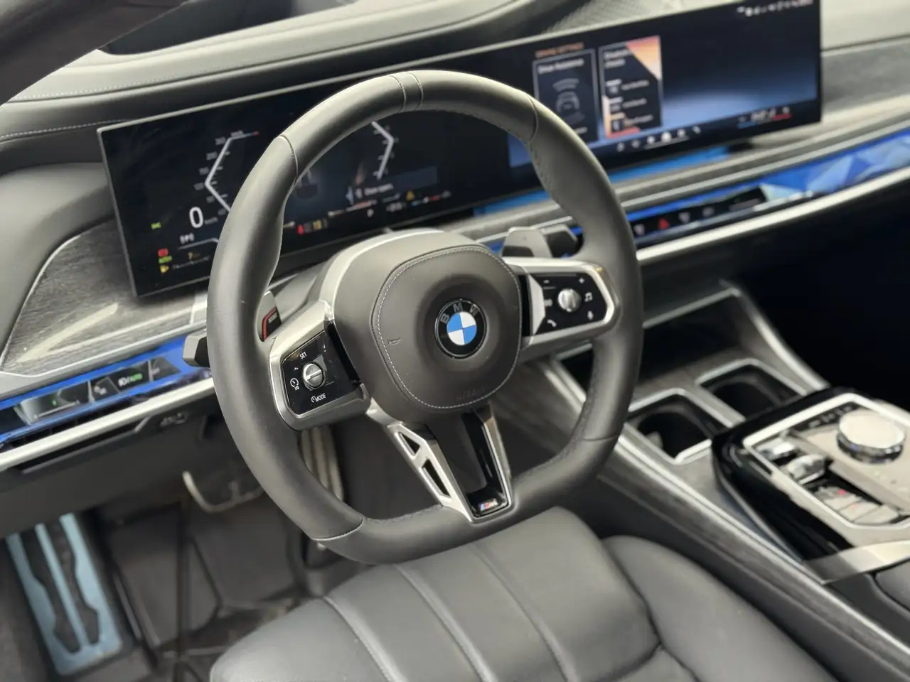 BMW 7 Series снимка BMW 7 Series
