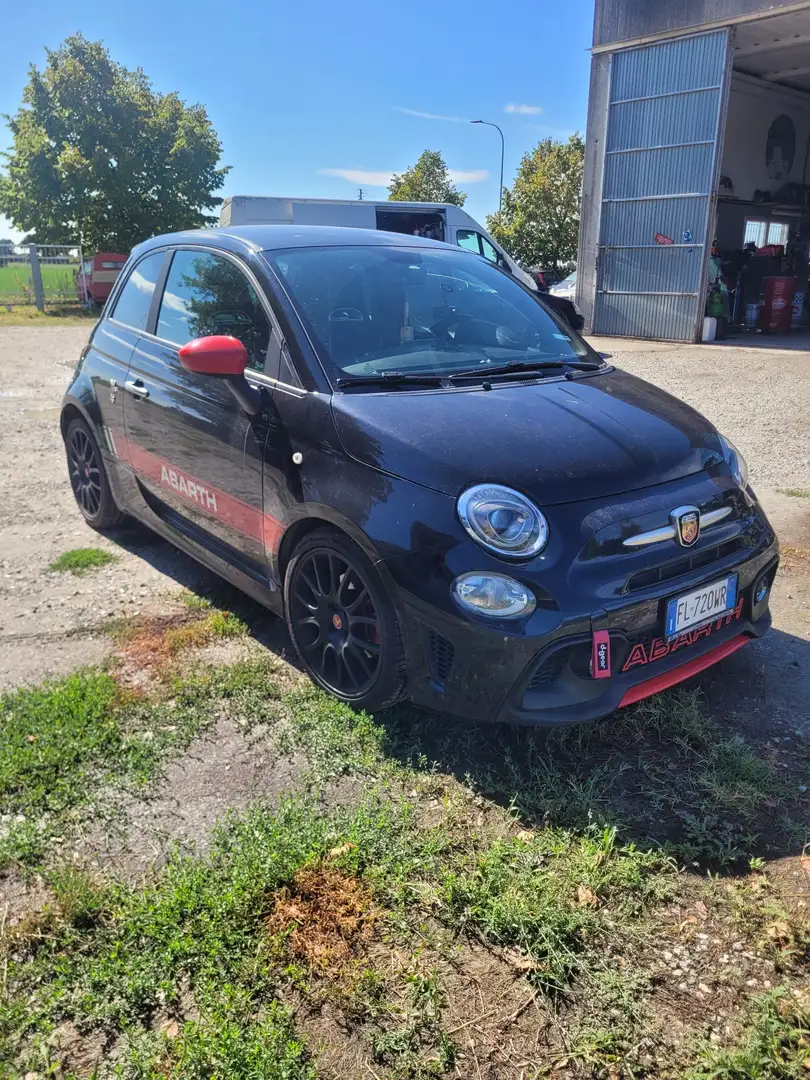 Abarth 595 Pista nero con specchietti rossi - 2