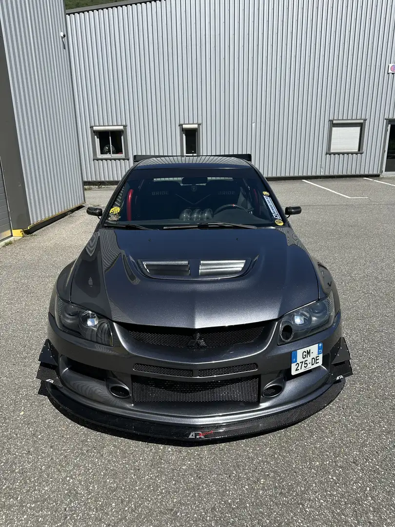 Mitsubishi Lancer Evolution IX 2.0 - 2